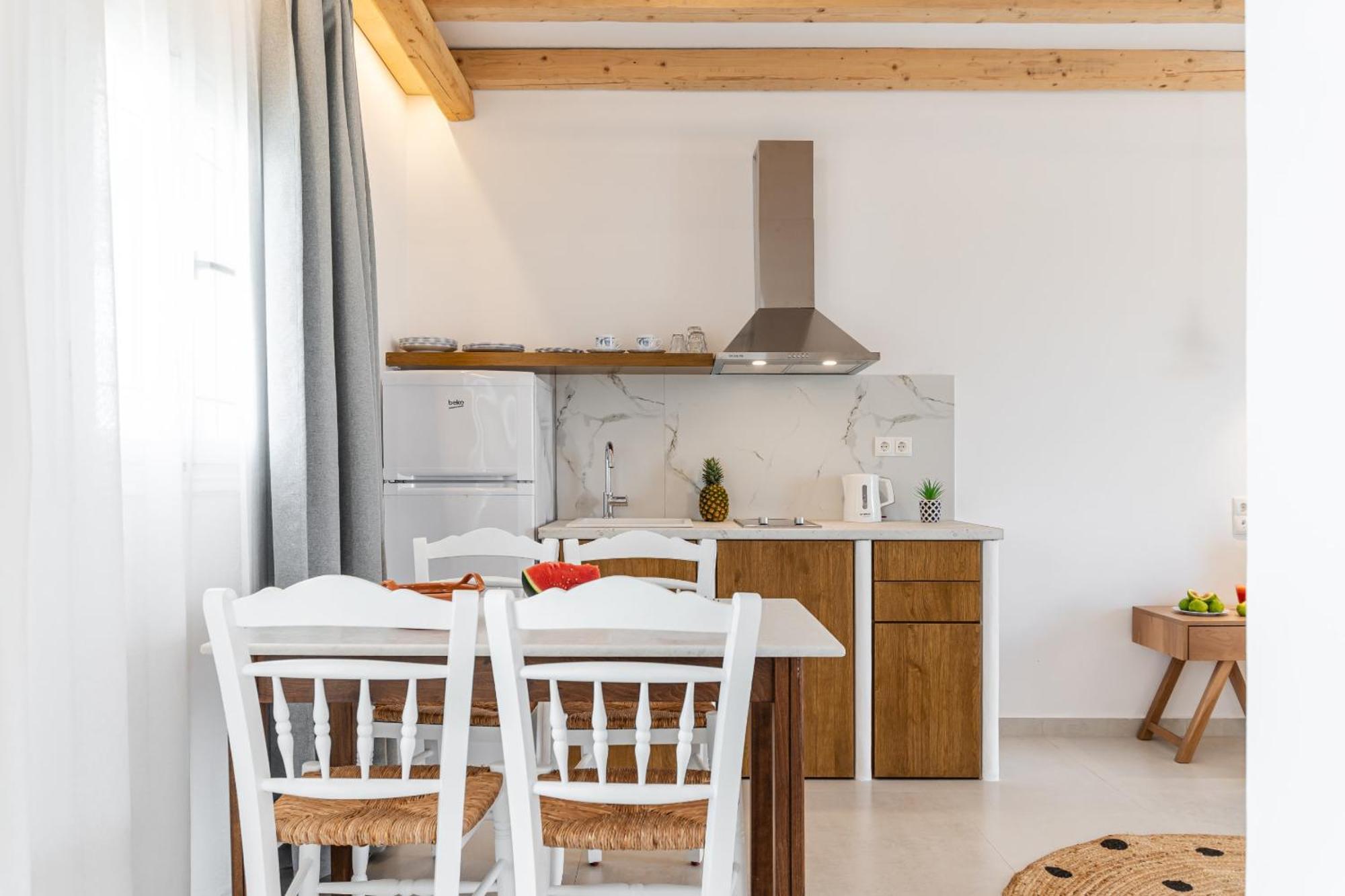 Birikos & Apartment